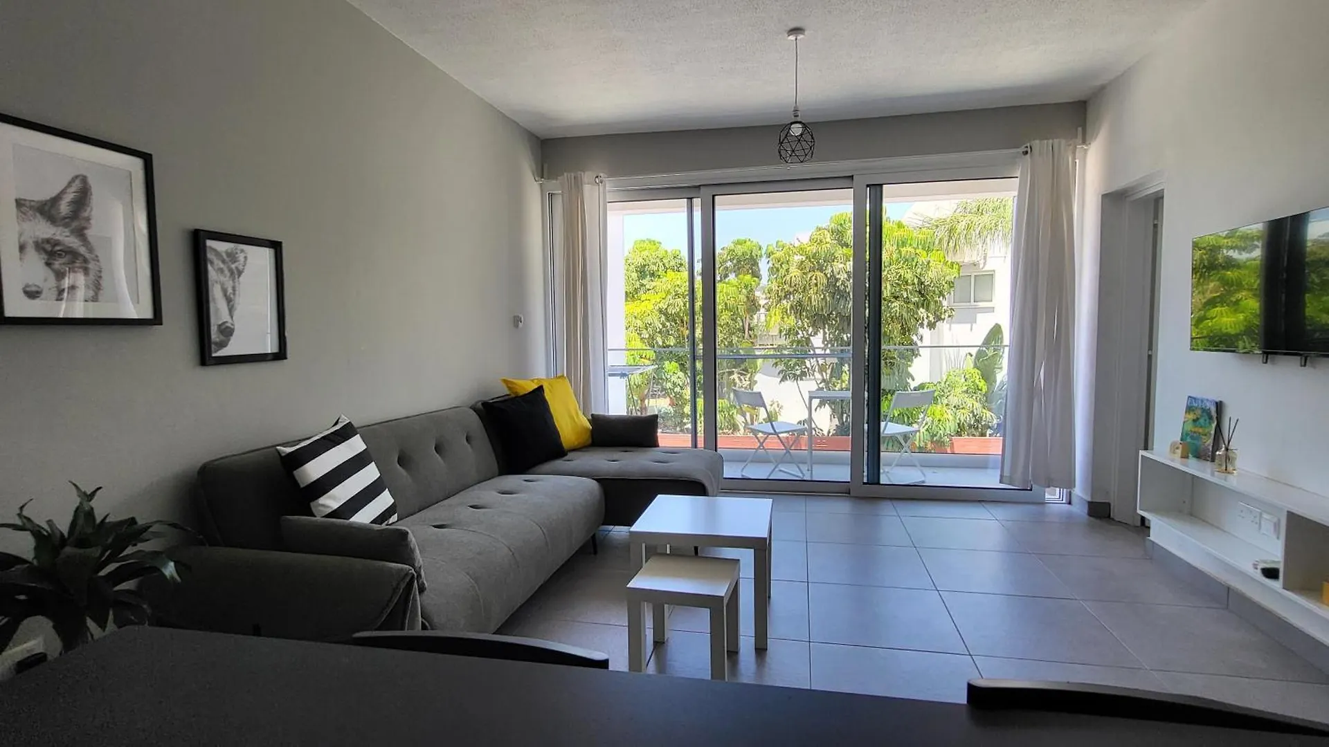아파트 Hanapartment 3 Bed 아이아 나파
